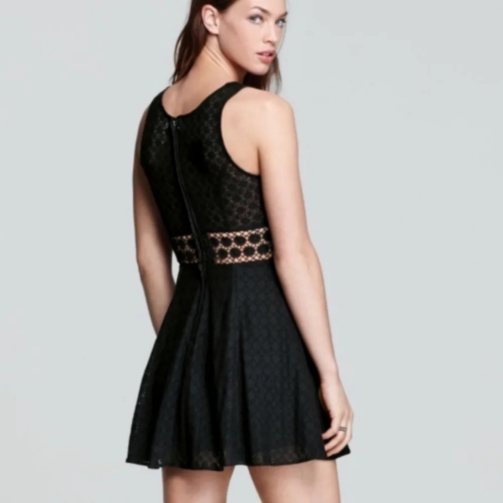 Free People‎ Women's Black Daisy Lace Boho Fit n Flare Dress Size 8